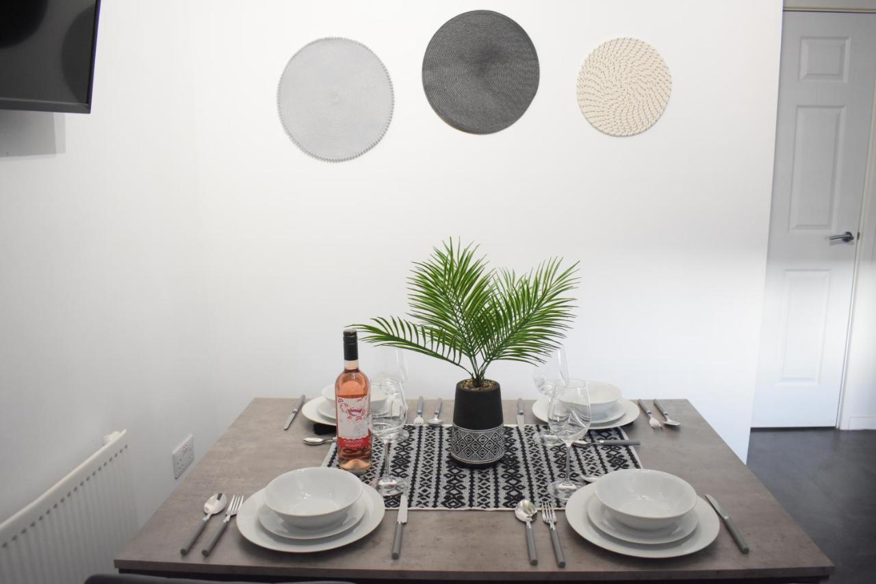Maya Boutique Inn - Garden Wythenshawe Ngoại thất bức ảnh